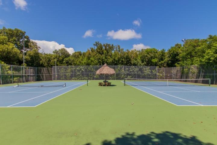 Ocean Harbour K31 Islamorada Exterior photo